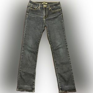 Levi’s 314 shaping straight Jeans size 29